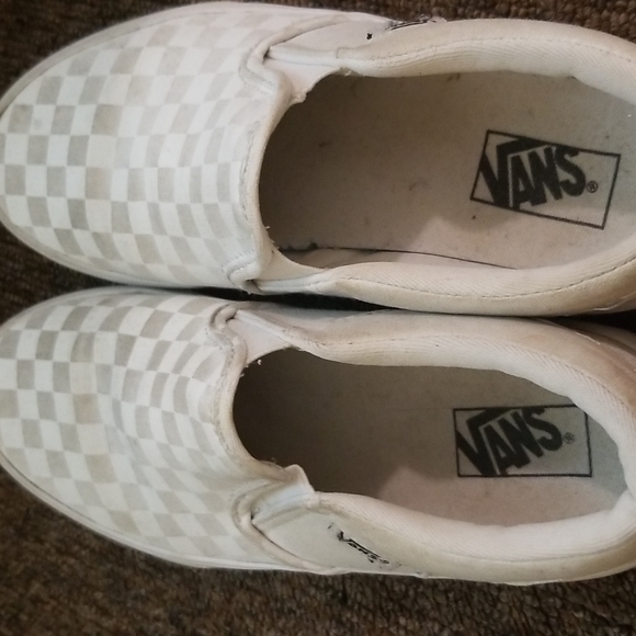 Vans - Picture 3 of 4